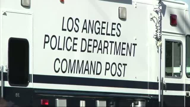 LAPD Seeks 2nd Suspect Who Fired at Officers Video