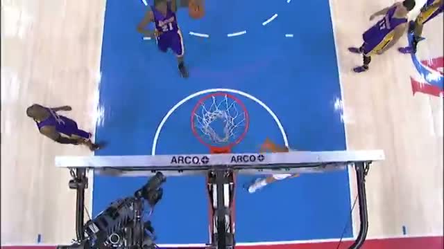NBA:  Blake Griffin Unloads the Windmill Dunk on the Lakers