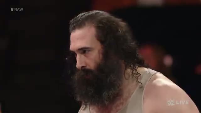 Erick Rowan vs. Luke Harper: WWE Raw, January 5, 2015
