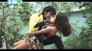 Kable Debu Adha Hissa - Bhojpuri Hot Song | Vicky Raj