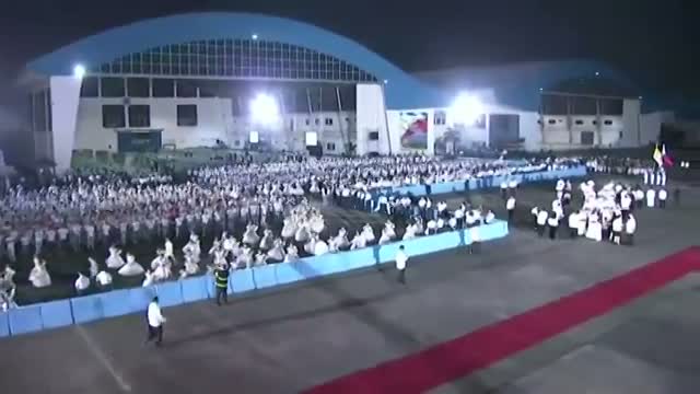Philippines Welcomes Pope Francis