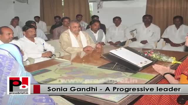 Sonia Gandhi visits Raebareli to meet Congress workers, people
