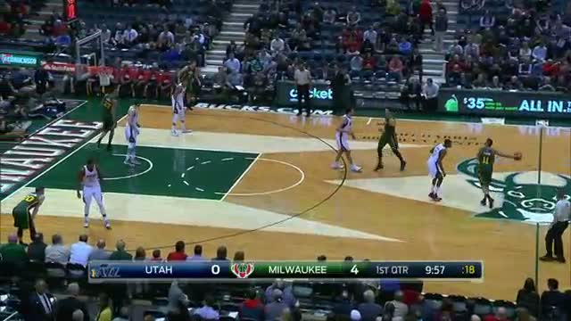 NBA: Giannis Antetokounmpo Steals, Soars and Slams It Home