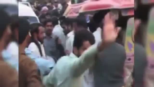 35 Dead After Pakistan Mosque Bombing Video
