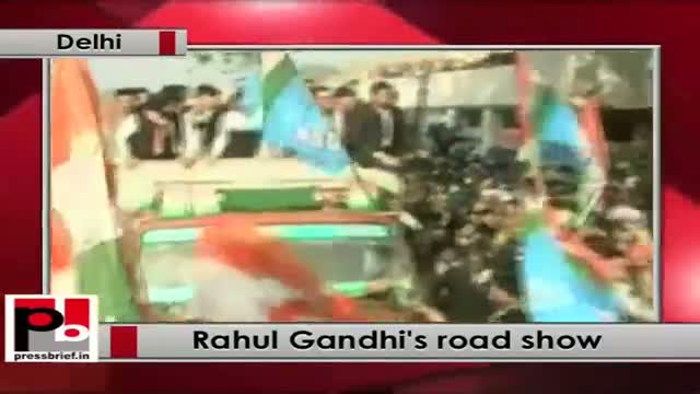 Delhi polls - Rahul Gandhi holds road-show in Old Delhi