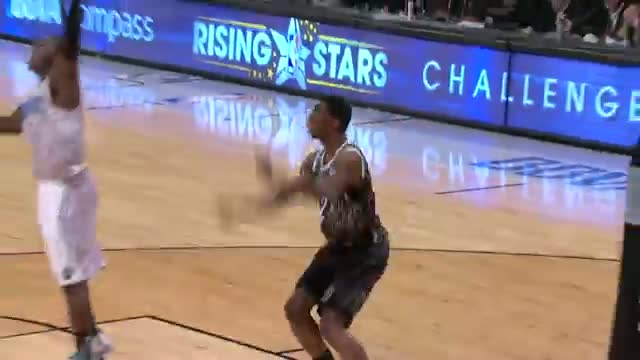 NBA: Andrew Wiggins Flies High for the Alley-Oop Throwdown