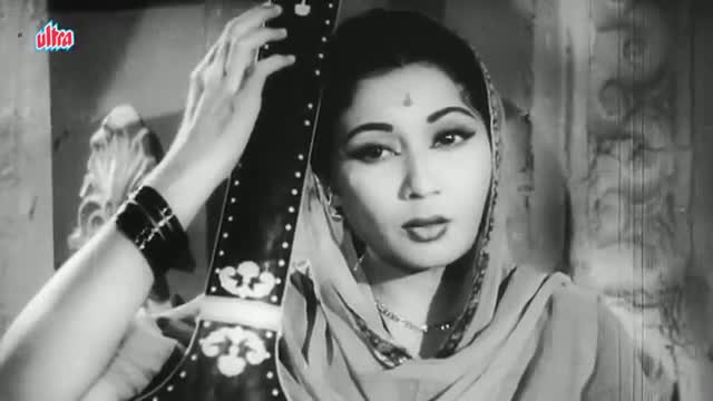 Raghupati Raghav Raja Ram by Lata Mangeshkar - [Old is Gold] - Meena Kumari | Sharada (1957)