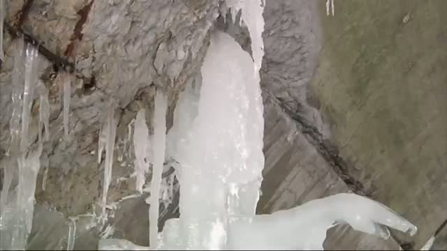 Pa. Sculptor Turns Icicle Into Goddess 