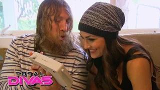 Brie Bella and Daniel Bryan test out a new home security system: WWE Total Divas: March 1, 2015