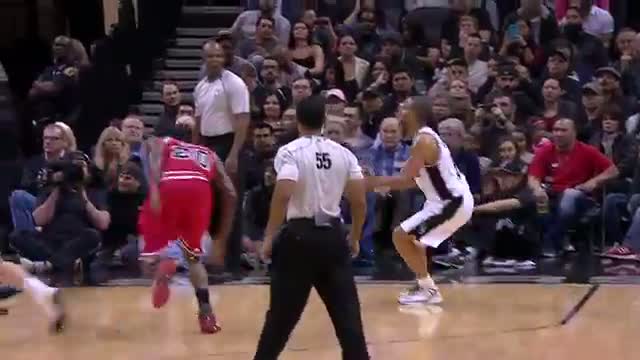 NBA: Tony Parker Nets Season-High 32 Points to Lead Spurs