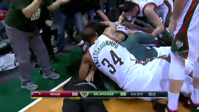 NBA: Khris Middleton Drains Three to Beat the Heat - Taco Bell Buzzer-Beaters 