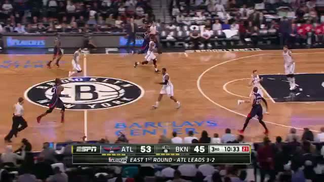 NBA: Kyle Korver Torches Nets from Behind the Arc 