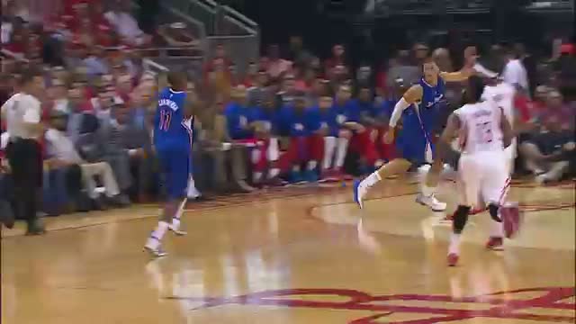 NBA: Blake Griffin Soars to Throw Down the Oop From Crawford 