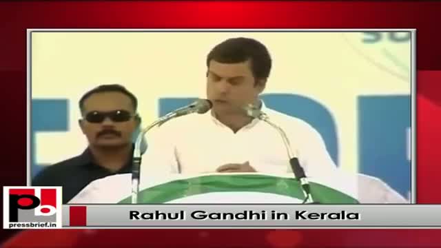 Rahul Gandhi takes on Modi govt at NSUI event