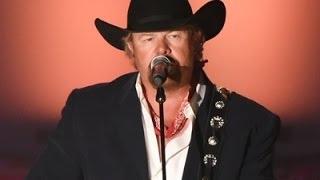 Toby Keith Enters Songwriters Hall of Fame