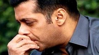 Salman Khan gets SUED for 250 CRORE !