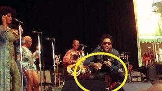 Watch Lenny Kravitz' Rips Trousers And Penis Falls Out During Show...