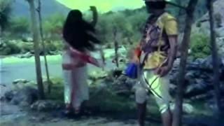 Tamil Classic Song | Amutha Thirumugathil | Sarathbabu, Lata, K.R.Vijaya | Devi Dharisanam