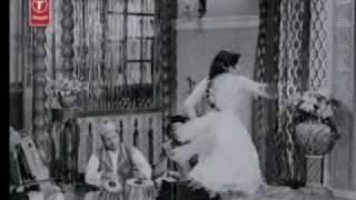 Zindagi Uljhanon ko Bhool Kar Aaj Masti Mein | Nartakee (1963) | Asha Bhonsle | (Old Is Gold)