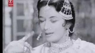 Betab Nigaahon se Mujhe Dekh Newaalon - Nartakee (1963) - Asha Bhonsle - {Old Is Gold}