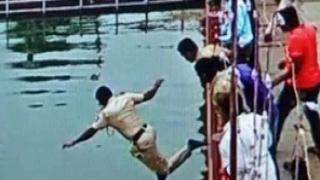 Kumbh super-cop: He jumped 20 feet into the river to save a life