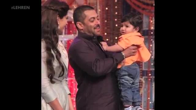 Salman Khan Playing With Little Kid | Bollywood Gossip