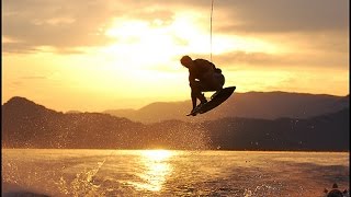 Amazing Wakeboarding Stunt Compilation!