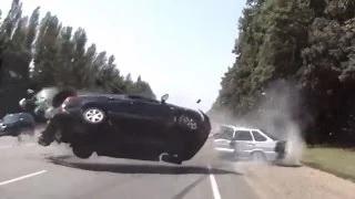 Amazing Car Crash Compilation HD