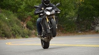 BMW S1000R - 4cyl Streetfighter Shootout