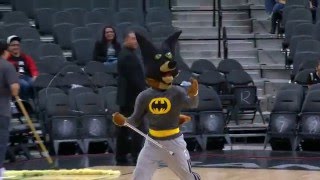 NBA: The Bat Returns to San Antonio!