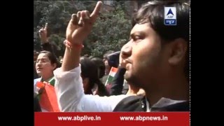 Police lodges sedition case in JNU incident, ABVP protests against leftist group