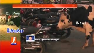 Cow Hulchul On Srikakulam Roads - Police Constable Injured - iNews