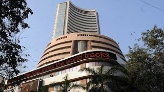 Sen$ex falls 160 points, Rupee falls by 7 paise in morning trade