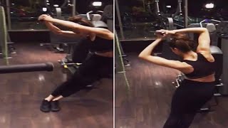 Deepika Padukone's HOT workout in gym