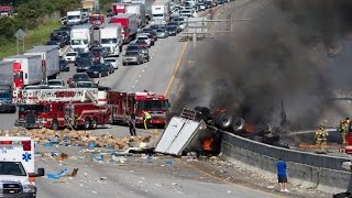 Horrible Truck Accident Truck Crash Compilation (18+)