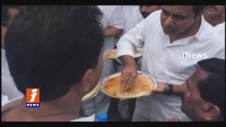 IT Minister KTR Eats GHMC 5 Rupees Meals On City Road | iNews