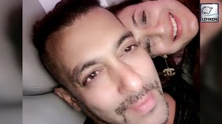 Salman Khan WEIRD Selfie With Ameesha Patel