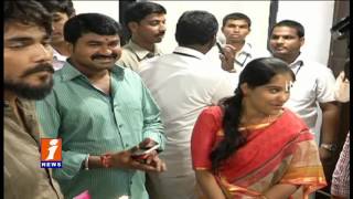 Private Persons Demands Money From Public To Meet GHMC Mayor Bonthu at Chambar| iNews