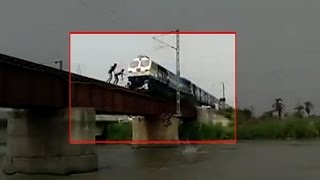 On Cam:  Deadly stunt by kids on bridge, they escape disaster
