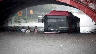 Heavy Rains in Delhi - Waterlogging Halts Traffic