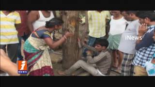 Mobile Thief Beaten With Slippers By People In Karimnagar | Exclusive Visuals | iNews