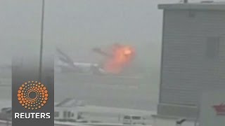 Emirates Airline flight crash-lands at Dubai airport - amateur video
