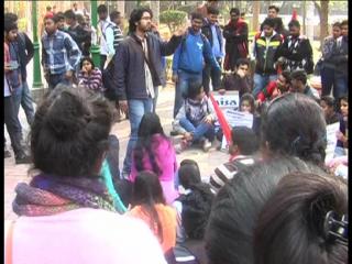 डीयू में छात्र संगठनों ने एक बार फिर किया CBCS का विरोध