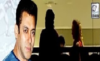 Salman Khan's Girlfriend Iulia Vantur SPOTTED At Galaxy Apts.