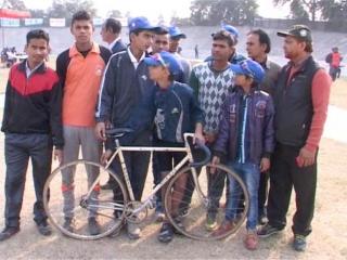 मात्र एक साईकिल से चैंपियनशिप में भाग ले रहे हैं उत्तरप्रदेश के 18 खिलाड़ी