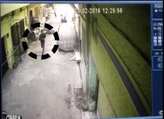 दिल दहलाने वाली लूट की वारदात CCTV कैमरा में हुई कैद