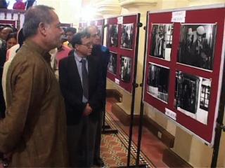 मनोहर सिंह की जयंती पर चित्रकला प्रदर्शनी आयोजित