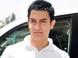 Lawyer slaps sedition charges against Aamir Khan