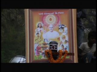 जन- जन तक भगवान शिव का संदेश पहुंचाने के लिए निकाली शोभा यात्रा
