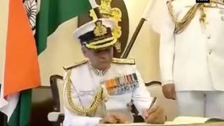 नौसेना को मिला नया प्रमुख, सुनील लांबा बने 23 वें नौसेना प्रमुख